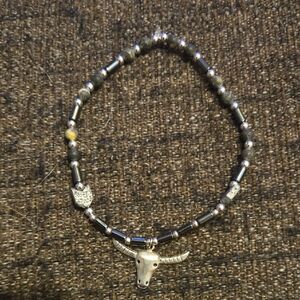 Vintage Gemstone And Hematite Western Stretchy Bracelet 💫
